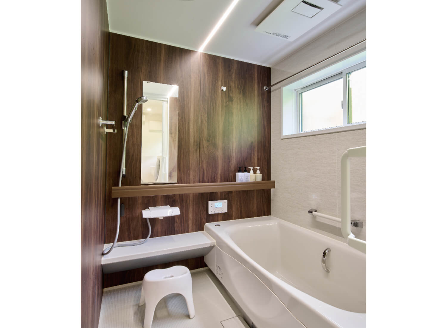 BATH ROOM