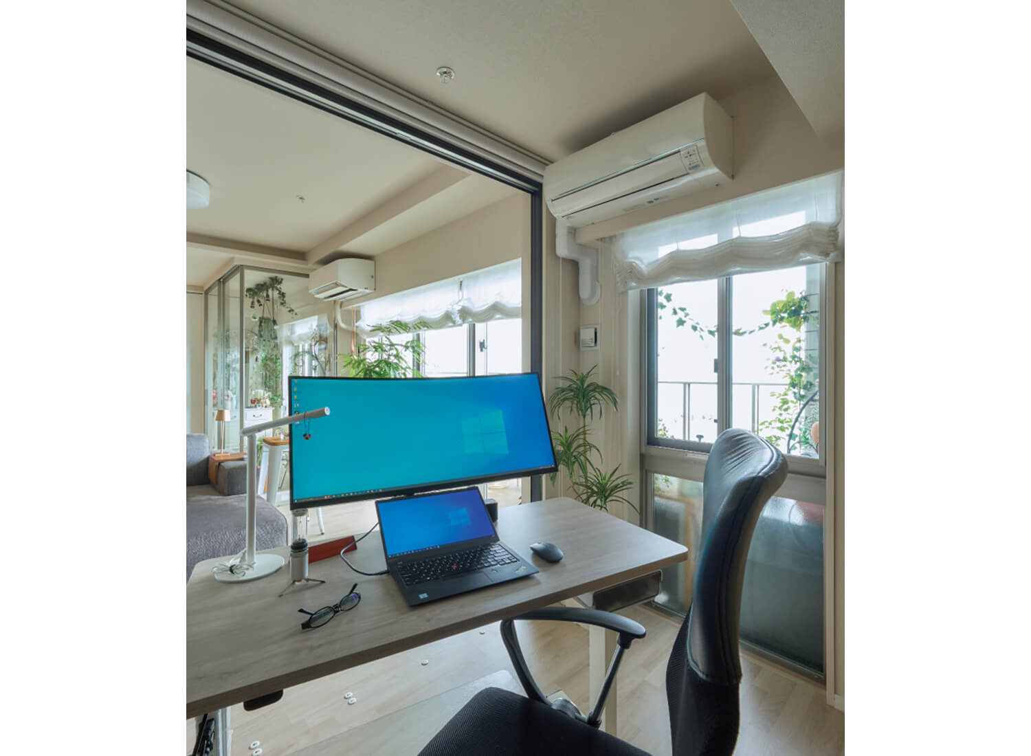 WORK ROOM